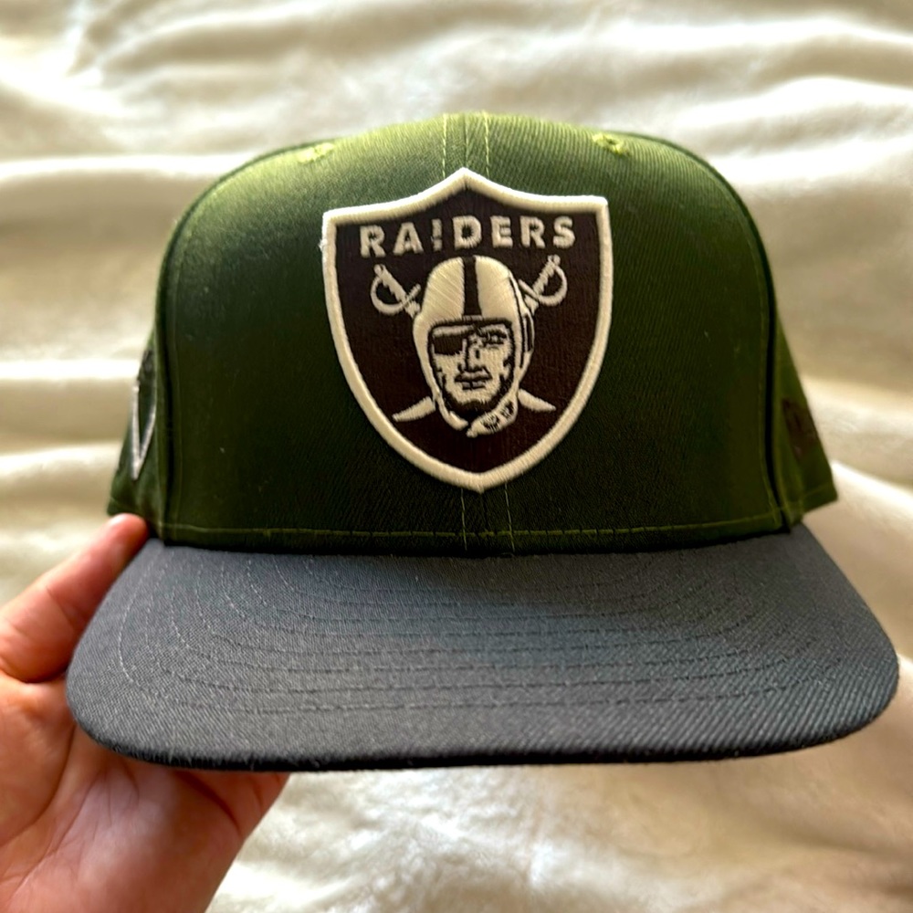 Raiders forest green fitted hat size 7 1/8